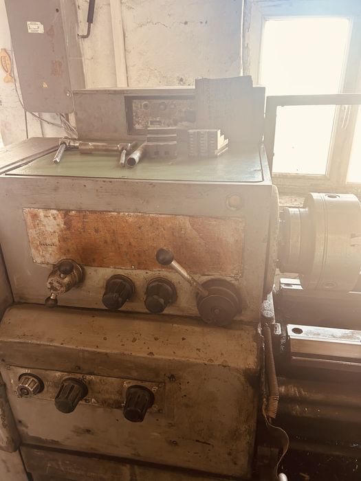 Токарьный станок