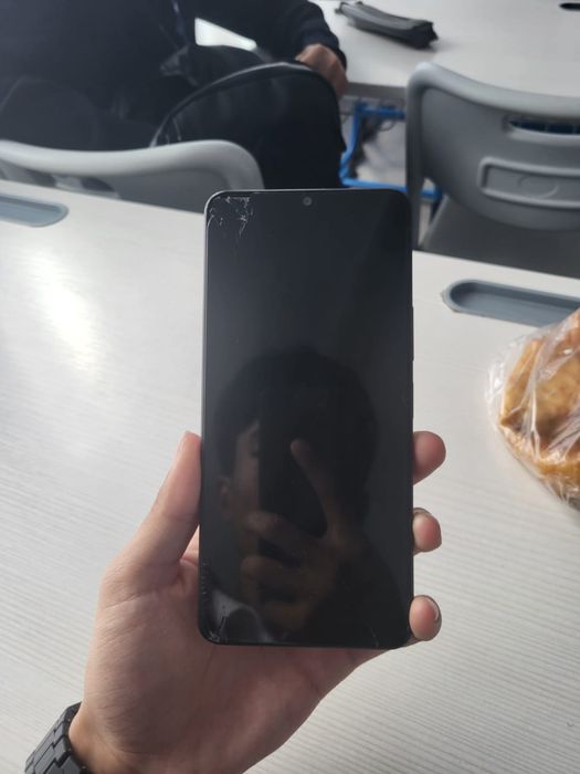 vivo y27s 8/128.