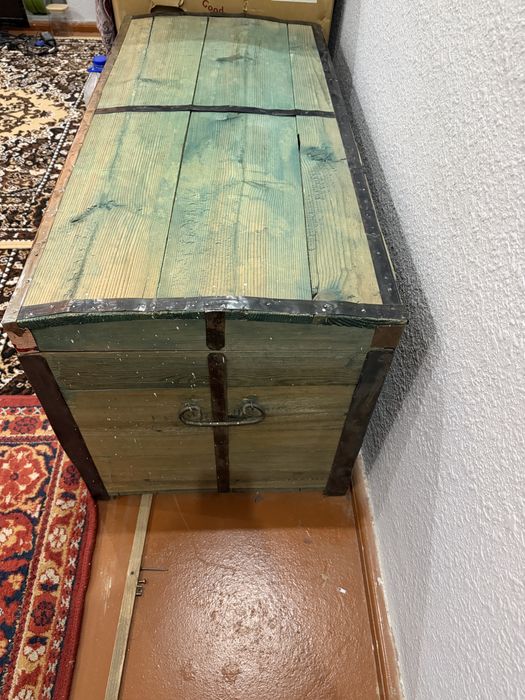 сотилади сандик кадимги холати яхши