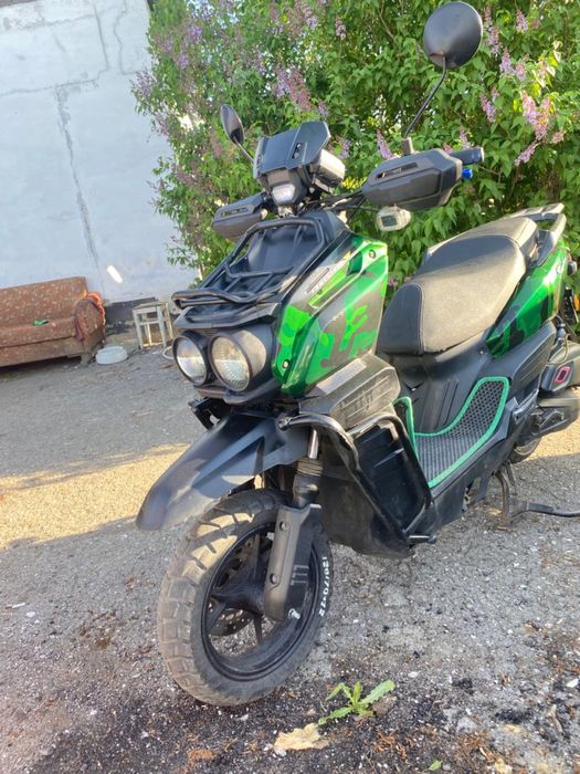 Продам скутер танк 150 куб
