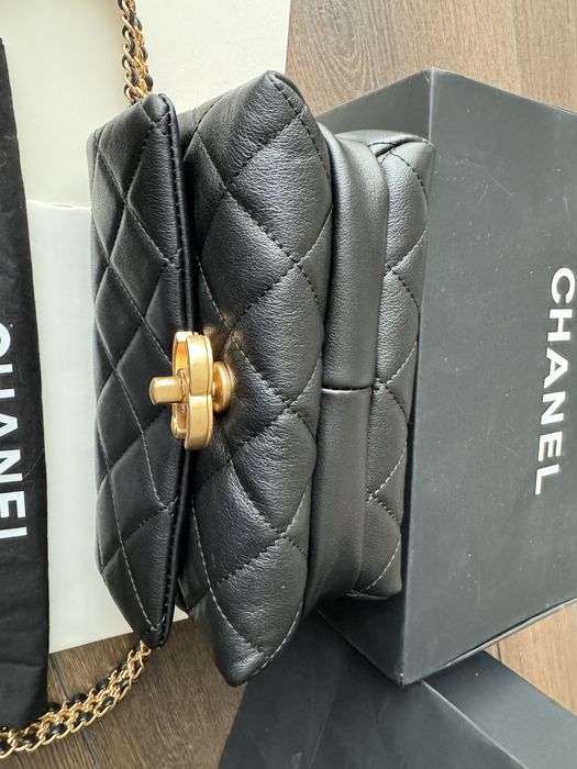 Geantă de umăr CHANEL