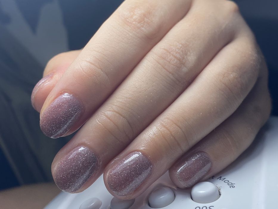 aksiya 50% manikyur pedikyur