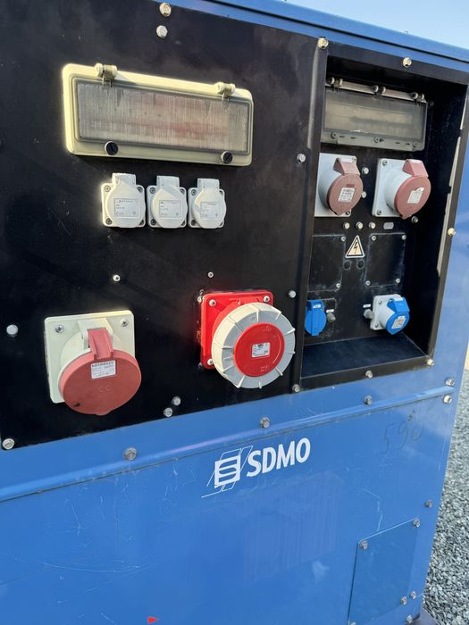 Închiriez generator 66KVA Trifazic pe platfroma