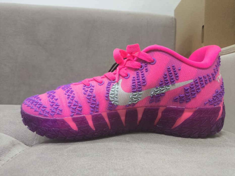 Баскетбольные кроссовки nike ja3