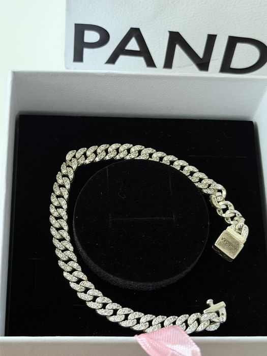 Продам браслет pandora