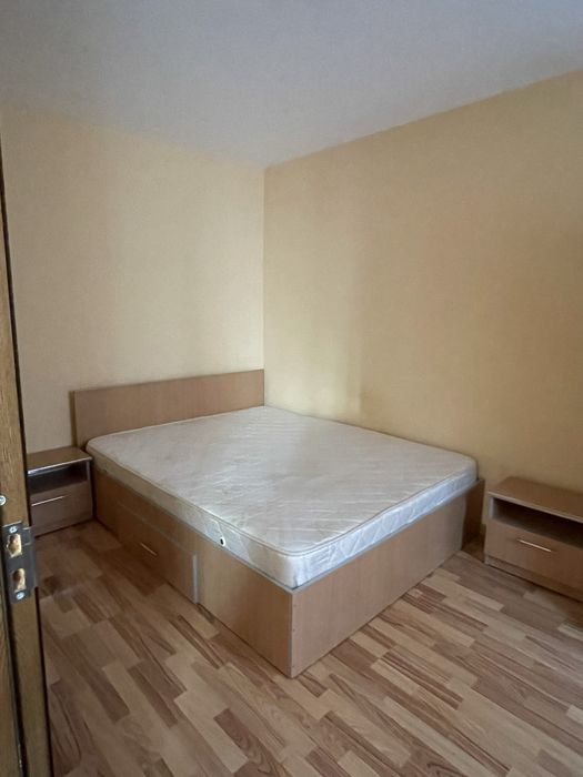 Pat  și noptiere+ saltea