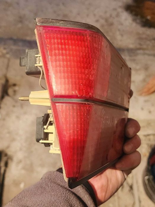 Задний фонарь багажника BMW e34