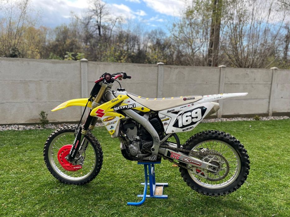 Vând Suzuki Rmz 250