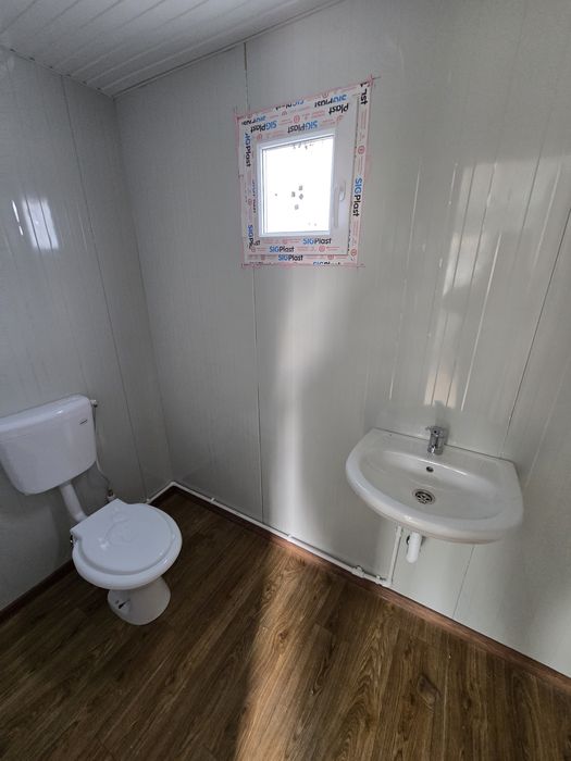 Vand container cu grup sanitar 6x2.4 facem si alte dimensiuni