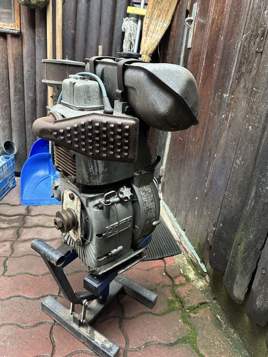 Двигател от сенокосачка BCS