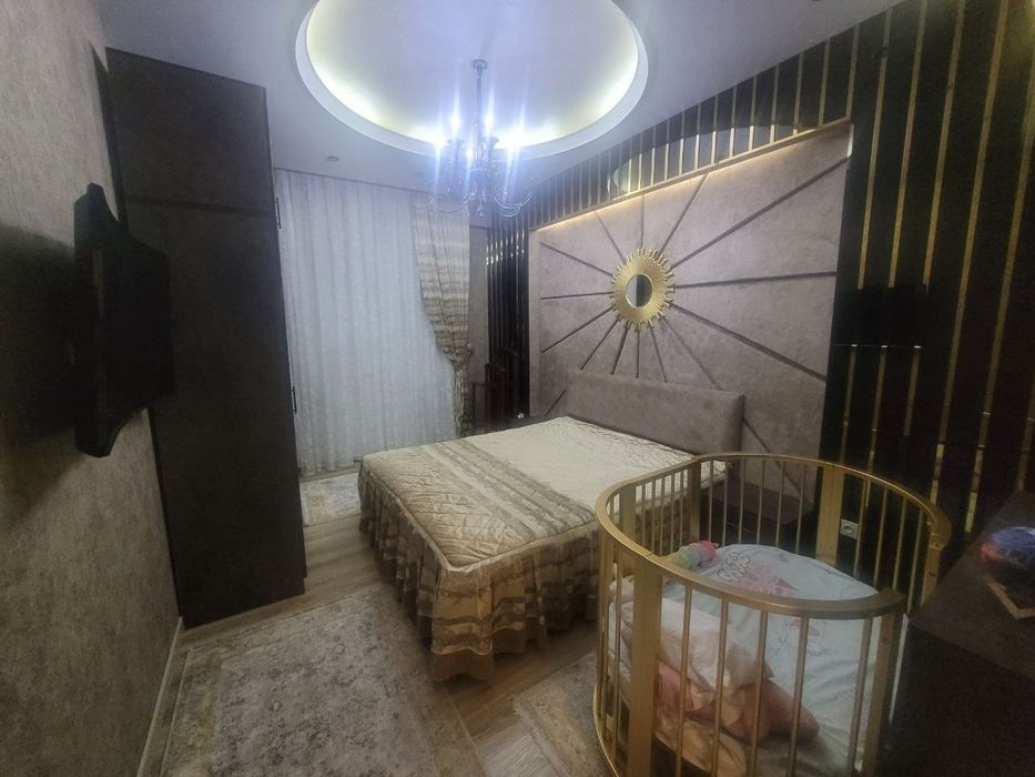 Продам 4 ком Юнусабад 15 квартал Новостройка