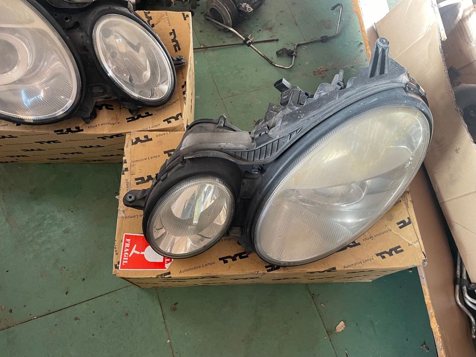 Фарове за  мерцедес е класа w211