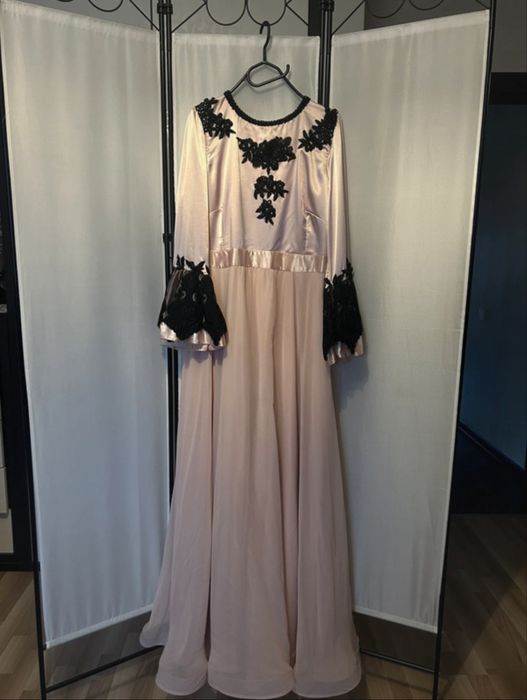 Rochie cu brâu detaşabil