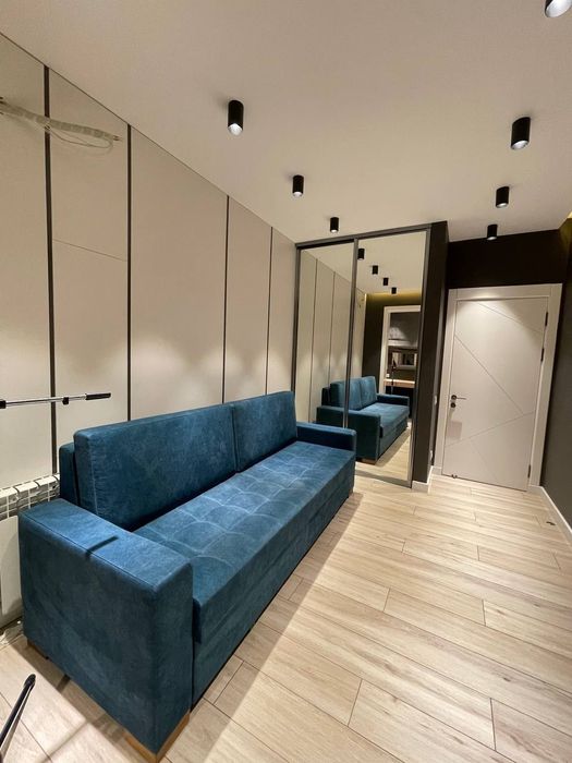 СРОЧНО! ПРОДАЁТСЯ 3/2/9 квартира Проспект Мустакиллик 71-школа Мирзо-У