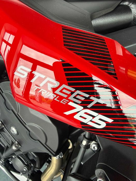 Lichidare Motocicleta Triumph Street Triple 765 RX 2026 | Finantare rapida
