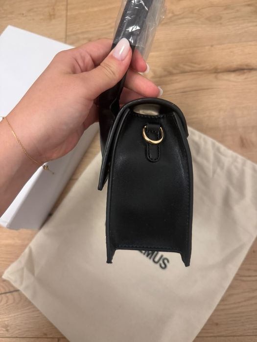 Geanta Jacquemus Chiquito Moyen