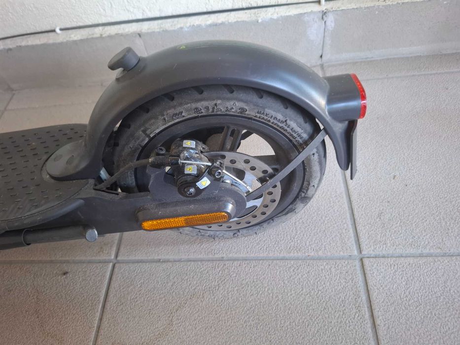2 trotinete electrice XIAOMI  PRO 2 fabricatie 2021 luna 4
