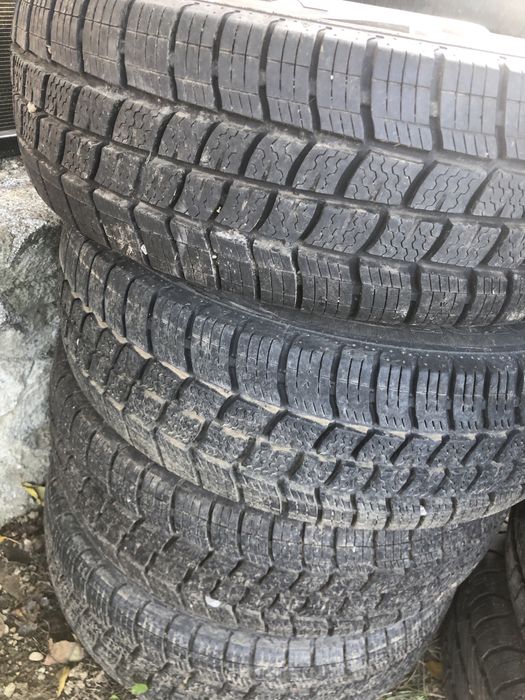 Cauciucuri 195 79 15 C si 225 70 15 C