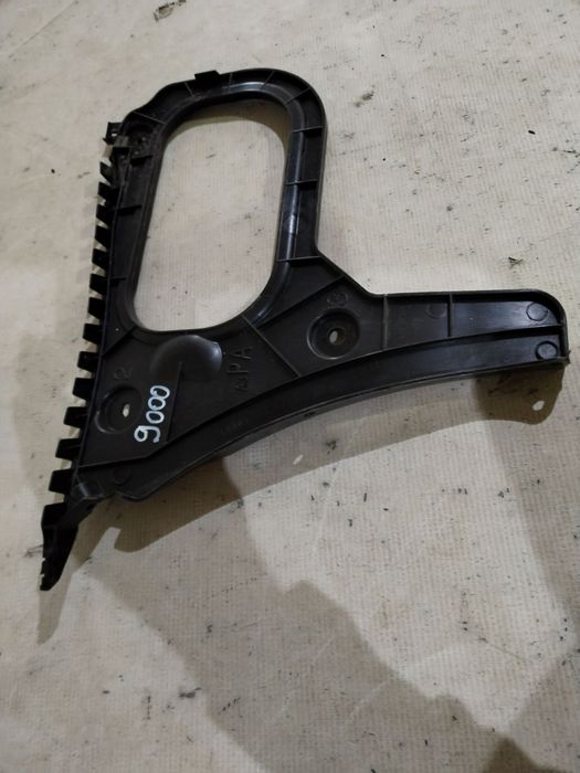 Suport stanga bara spate, Audi A3, Berlina, Sedan, 2013, 2014, 2015, 2016, 2017, 2018, 2019, cod origine OE 8V5807377B.