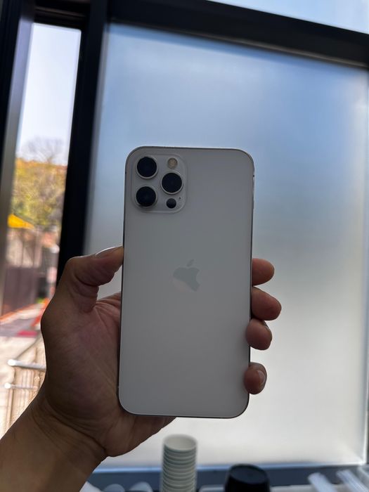 Продам iPhone 12 Pro Max