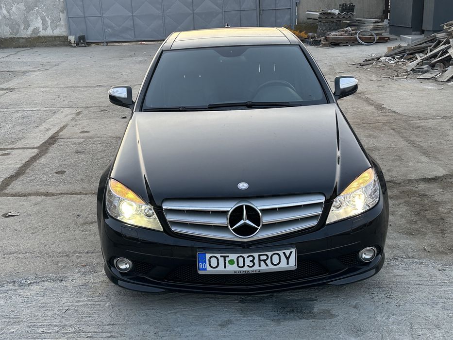 Vând sau schimb mercedes C320 impecabil