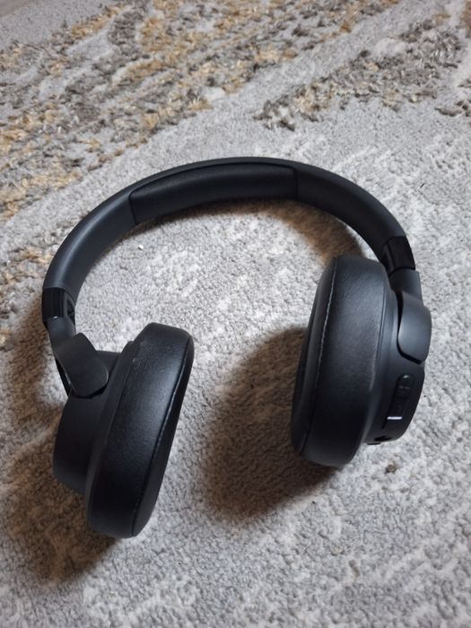 JBL TUNE 720BT наушники