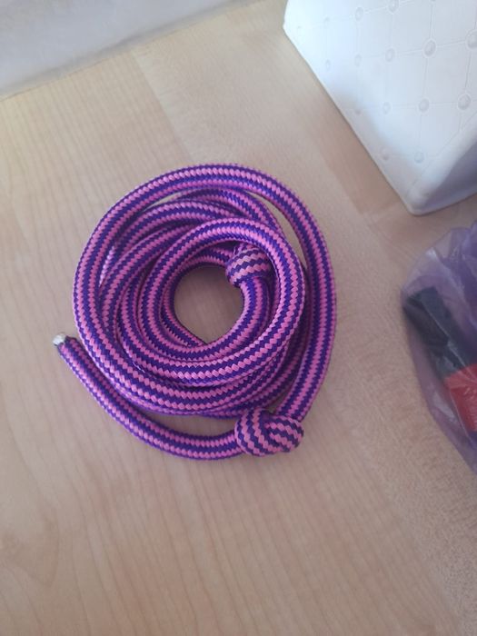 Продается скалкалка гимнастический 2.5 м