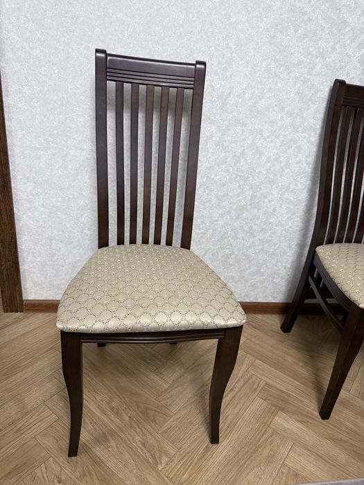 Продам! Стол, дерево Малайзия. Длина 4.6 м.