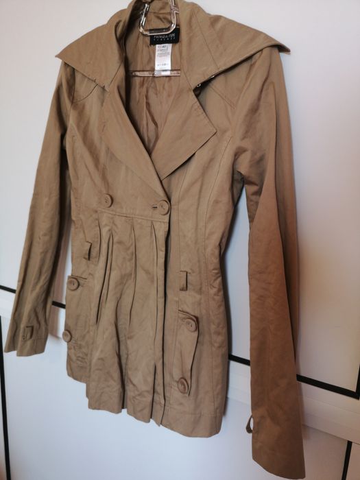 Patrizia Pepe парка (яке)
Размер : 42 , липсва коланчето, няма забележ