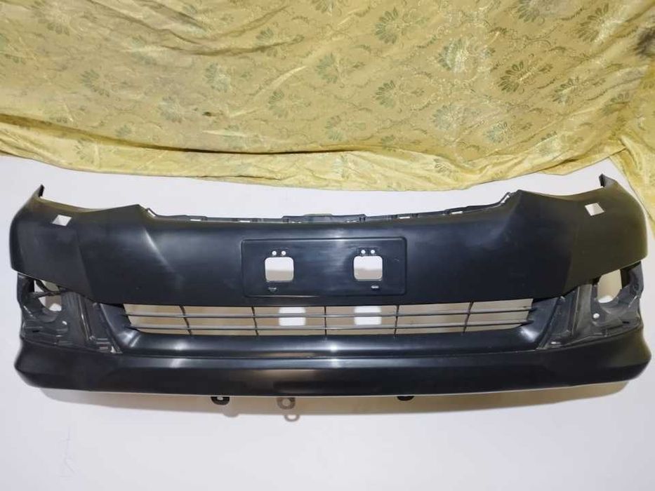 Бампер передний Toyota Fortuner 11-13 фортунер дубликат под покраску