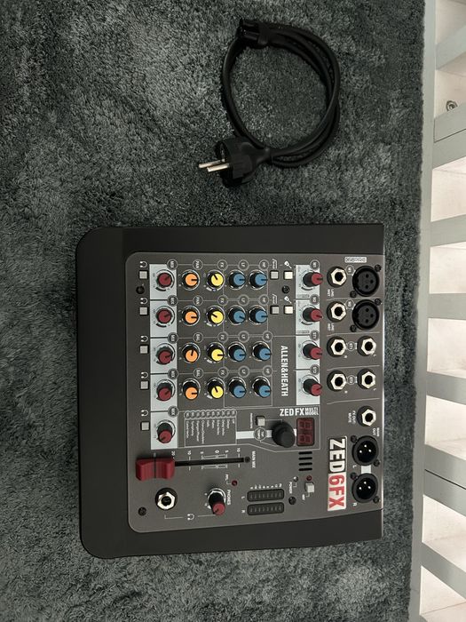 Mixer Allen&Heath Zed-6FX stare noua