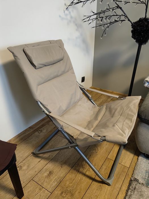 Градински сгъваем стол (шезлонг)