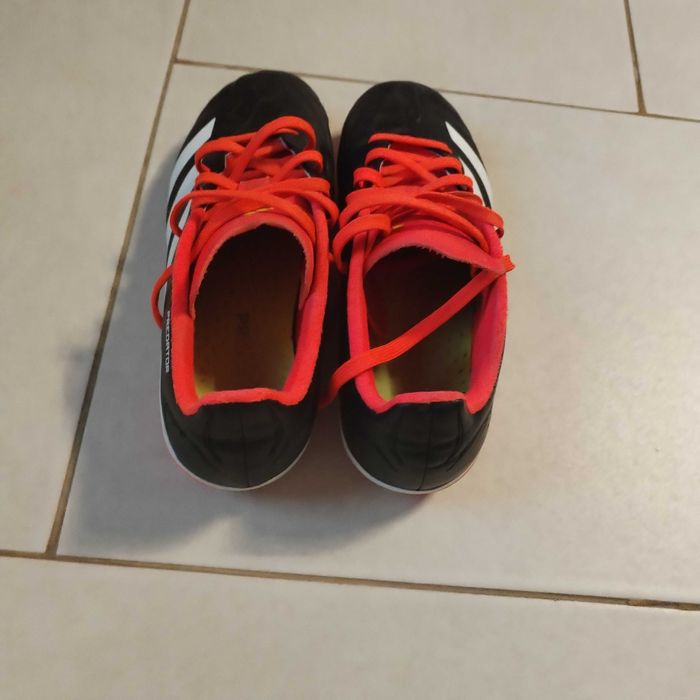 Бутонки за футбол adidas