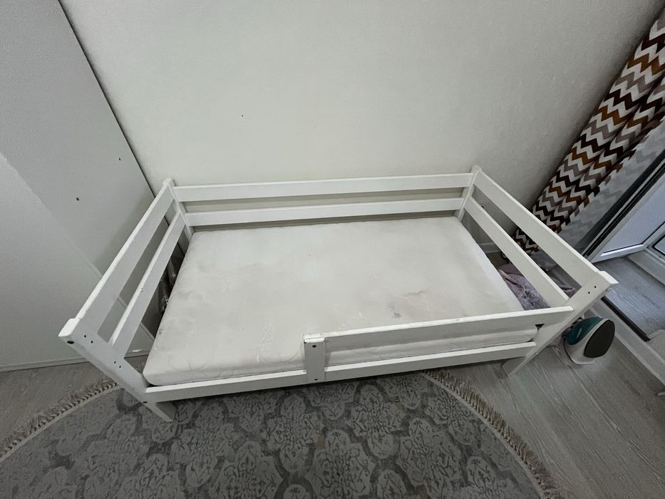 Детская Кровать с матрасом