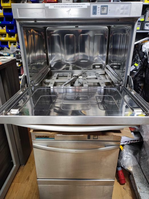 Професионална Съдомиялна Winterhalter GS 215