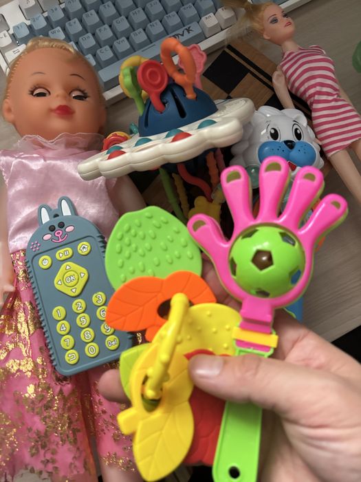 Отдам игрушки  даром