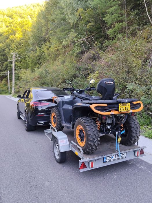 Vand remorca aproape noua