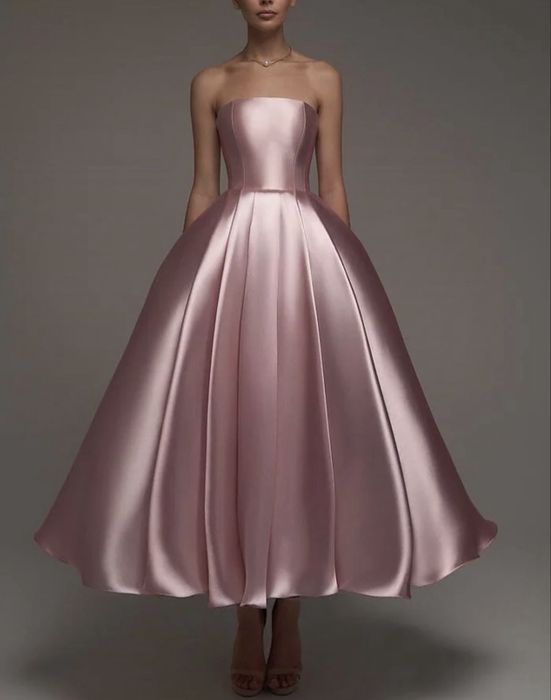 Розова елегантна рокля с наметало