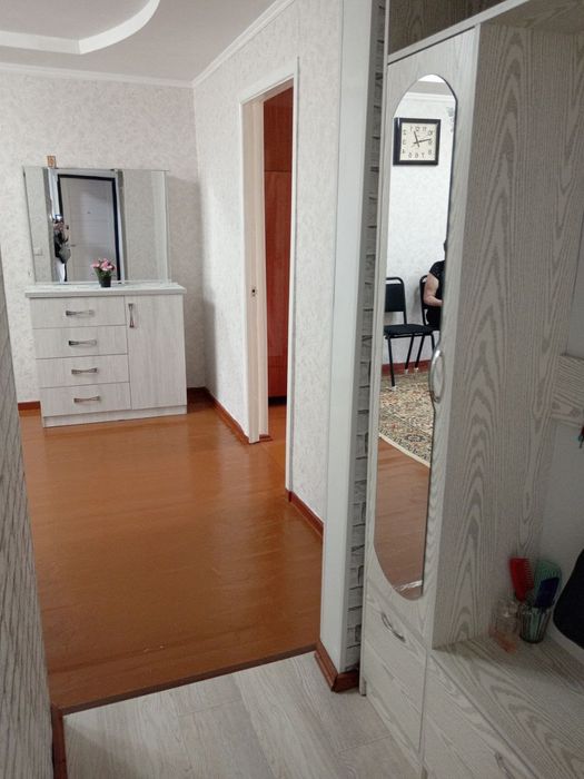 Аренда. Сдаётся трёхкомнатная квартира  метро Шахристанская .