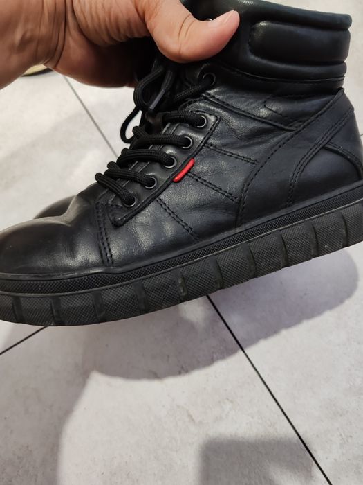 Продам ботинки на мальчика демисезон. Натуралка.