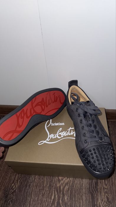 Christian Louboutin обувки