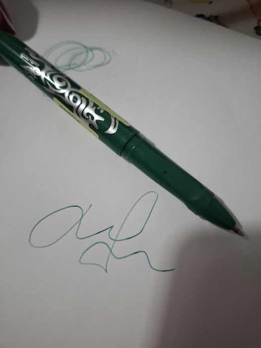 Зелёная стирающаяся ручка 0,7мм