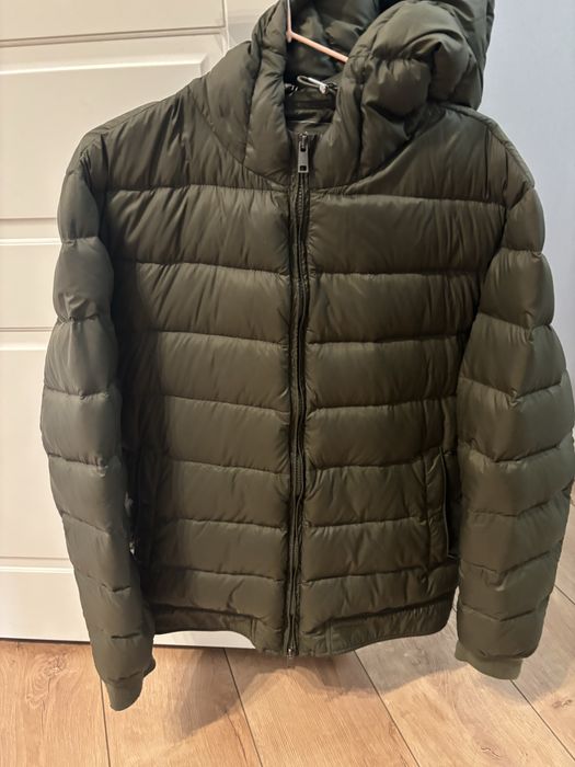 Куртка зеленая короткая