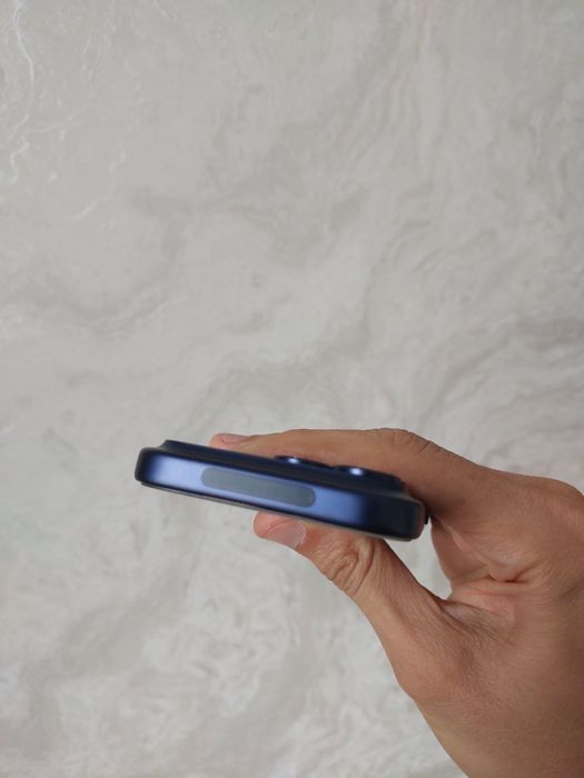 17 pro 256 gb karopka bor