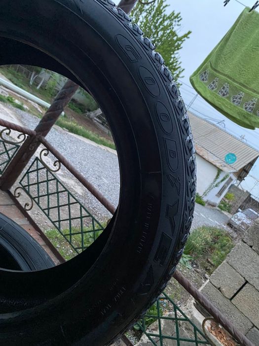 Продаю. Шина 185/60/15