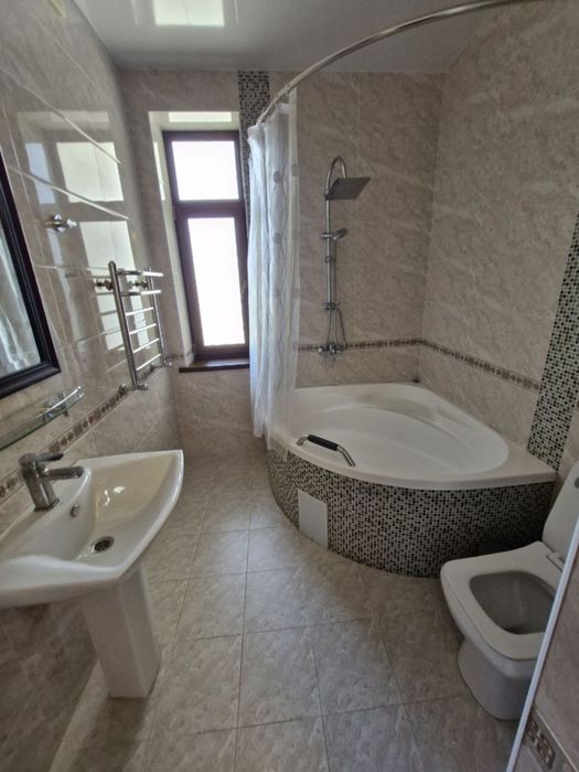 Срочно Сдается Мирзо Улугбекский р-н шикарный большой дом