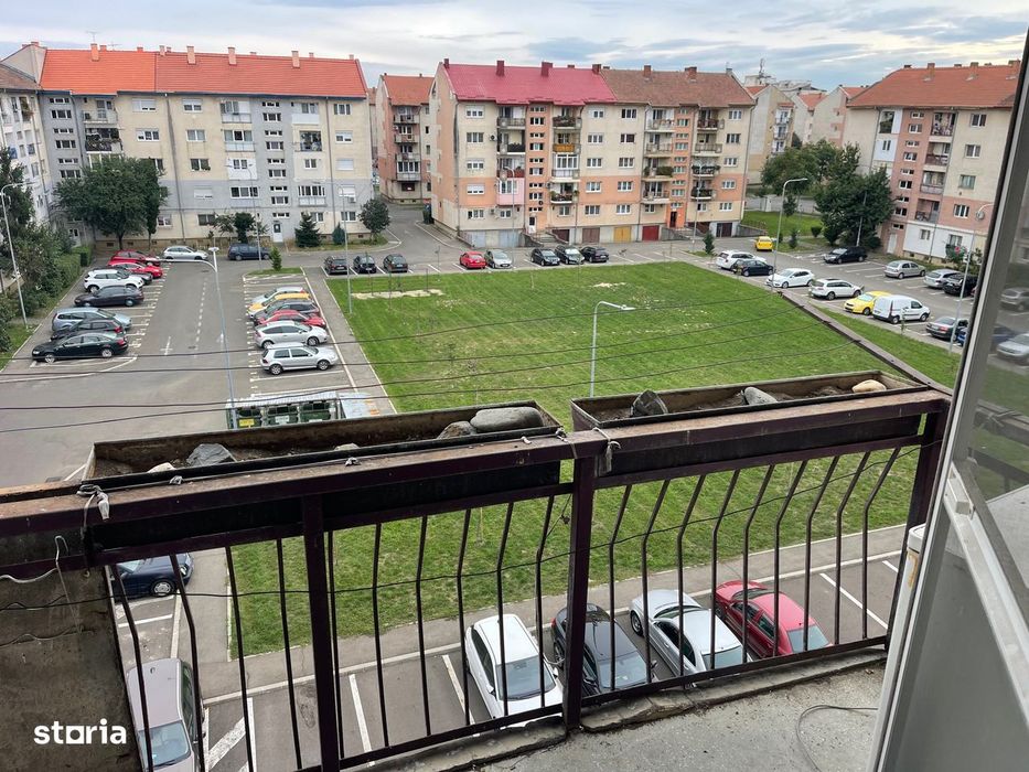 Apartament cu 3 camere, Zona Carpati II — fotografia 1