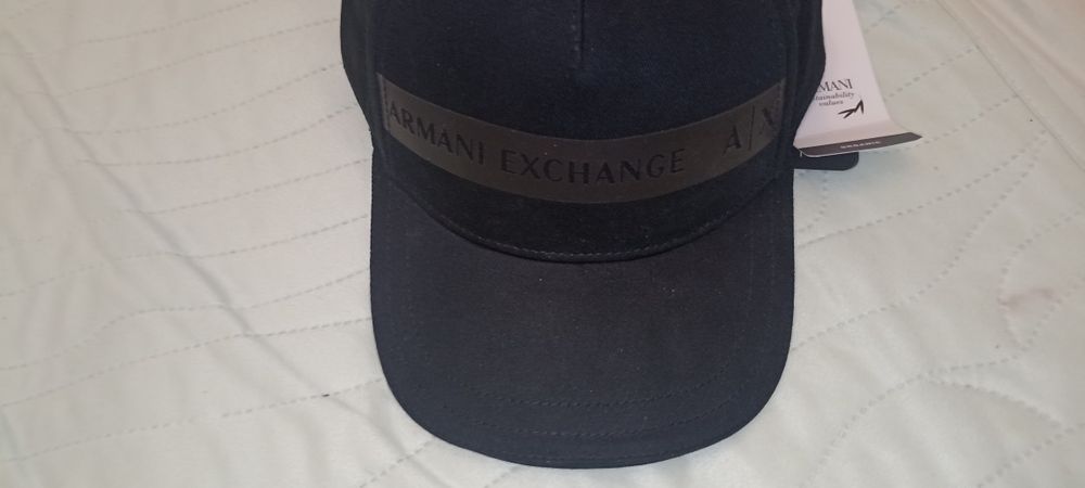 Armani exchange кепка