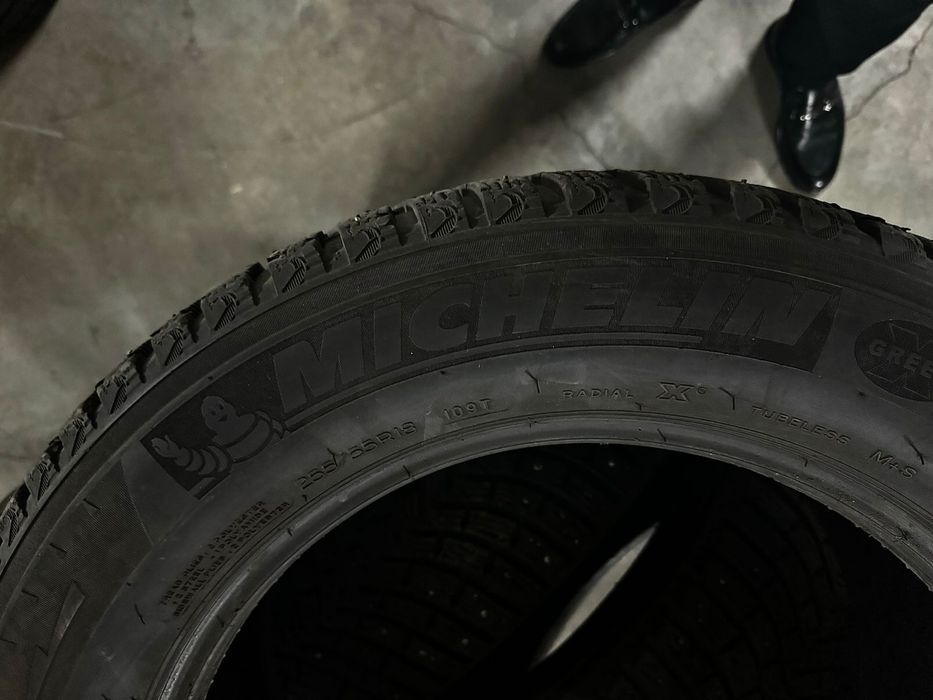 Шины Michelin шипованая 255, 55, 18
