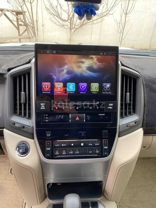 Продается машина Ленд-Крузер